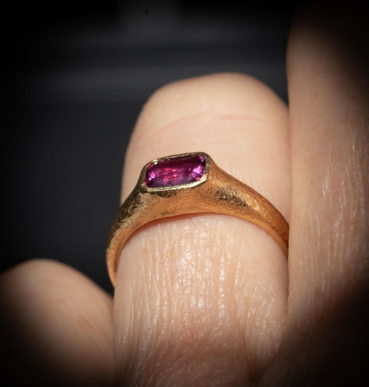 Hand Hammered 18kt Yellow Gold Ring with Unheated Pink Sapphire