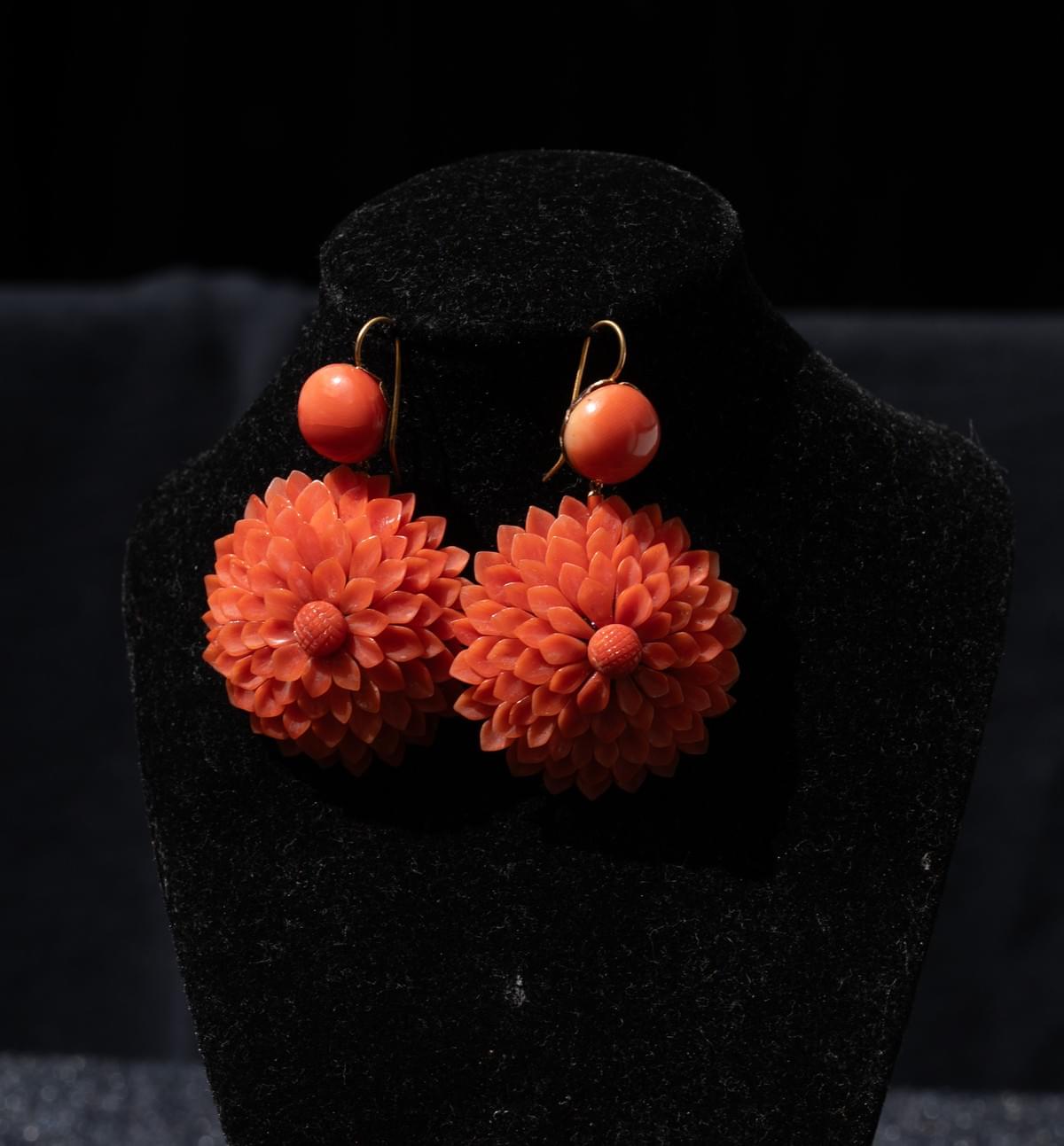 Antique Victorian Carved Coral Chrysanthemum Earrings — Torre del Greco, circa 1860–1880
