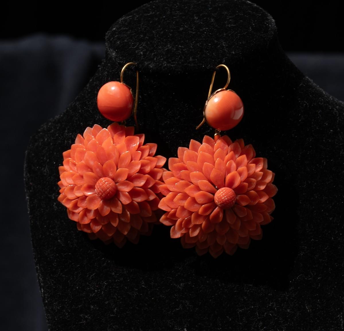 Antique Victorian Carved Coral Chrysanthemum Earrings — Torre del Greco, circa 1860–1880