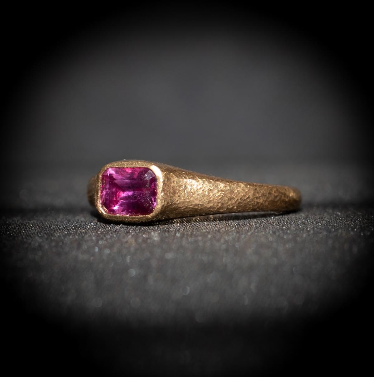 Hand Hammered 18kt Yellow Gold Ring with Unheated Pink Sapphire