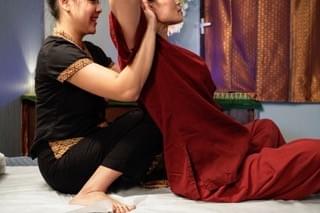 Massage thaï traditionnel Massage thaï traditionnel