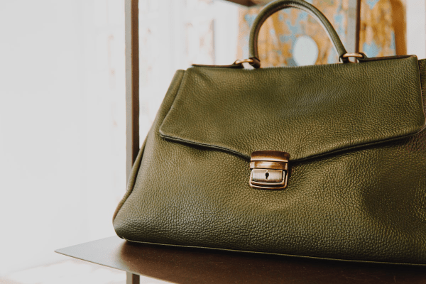 handbag, luggage and beach bag organiziation tips handbag, luggage and beach bag organiziation tips