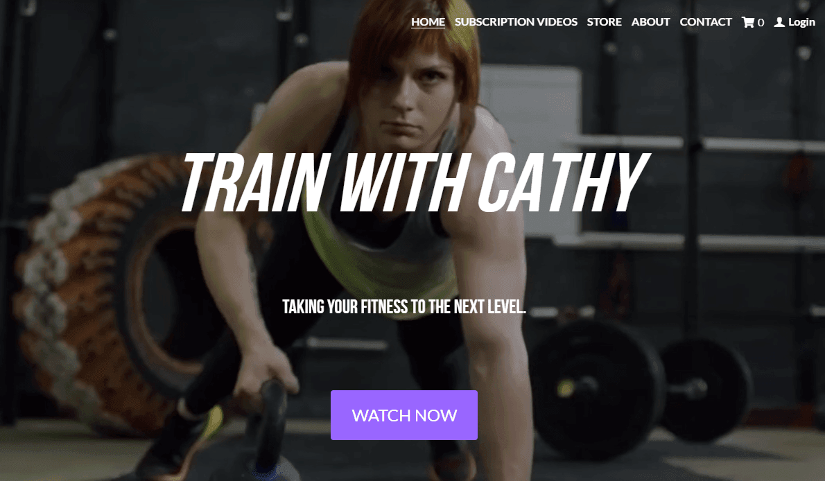 Harjoittele Cathy Templaten kanssa Strikinglyltä Harjoittele Cathy Templaten kanssa Strikinglyltä
