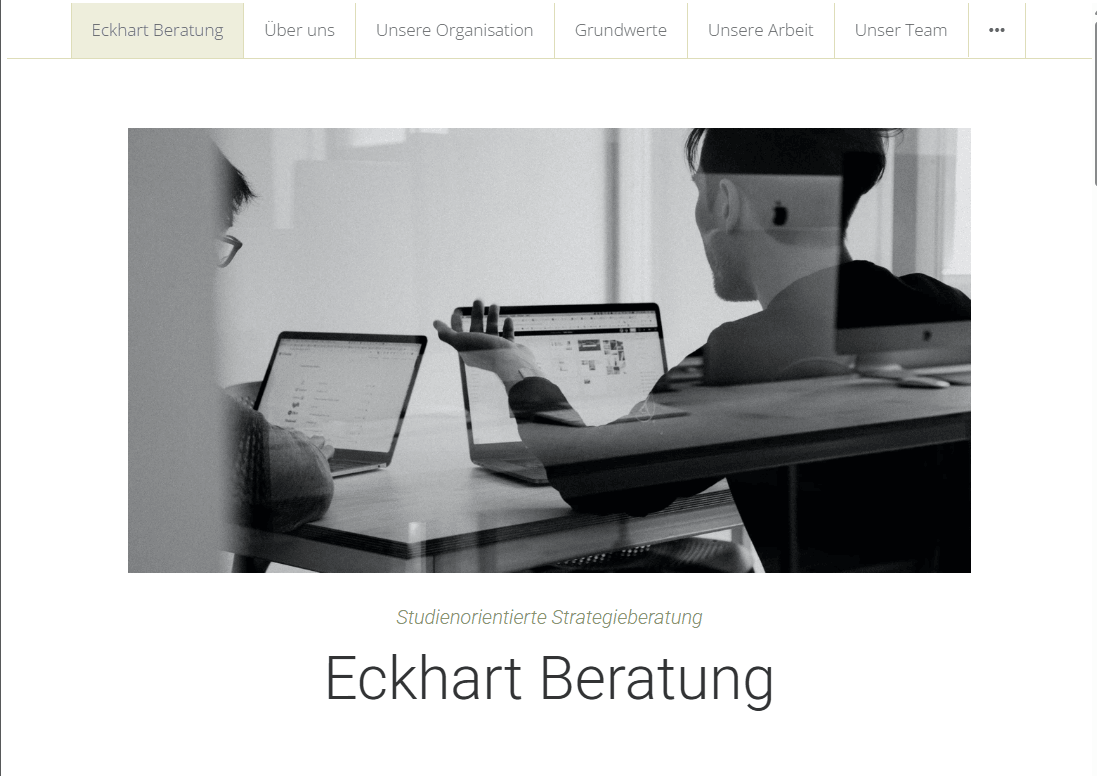 Plantilla minimalista de Strikingly Plantilla minimalista de Strikingly