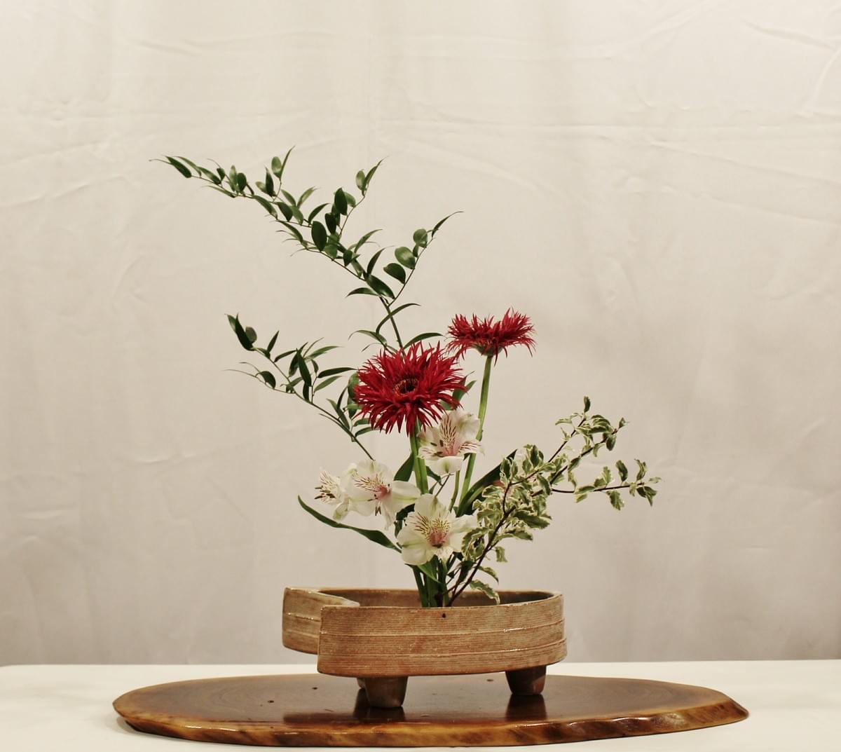 At Ikebana for the World, we offer comprehensive tutorials that introduce the foundational principles of this delicate art. Our step-by-step guidance empowers individuals at all skill levels to express their creativity through floral design. Discover the Art of Ikebana educate and teach basic concepts of ikebana At Ikebana for the World, we offer comprehensive tutorials that introduce the foundational principles of this delicate art. Our step-by-step guidance empowers individuals at all skill levels to express their creativity through floral design. Discover the Art of Ikebana educate and teach basic concepts of ikebana