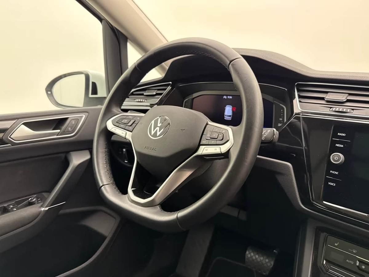 VOLKSWAGEN TOURAN HIGHLINE 2.0 TDI DSG7 – 150 CH – FULL OPTIONS