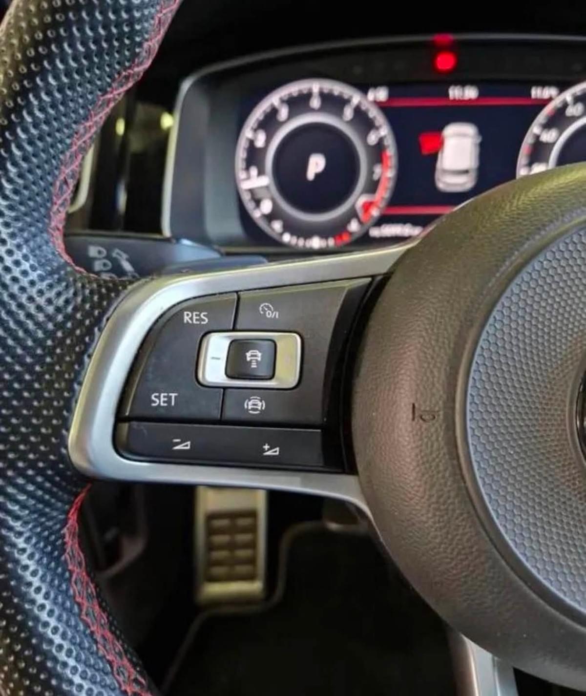 VOLKSWAGEN GOLF 7 GTI TCR 2.0 TSI DSG