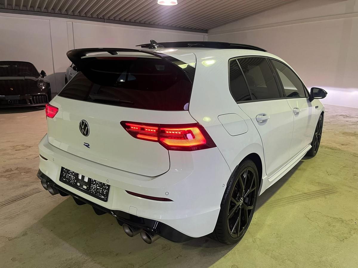 VOLKSWAGEN GOLF VIII R – ÉDITION 20 ANS ANNIVERSAIRE – 333 CH