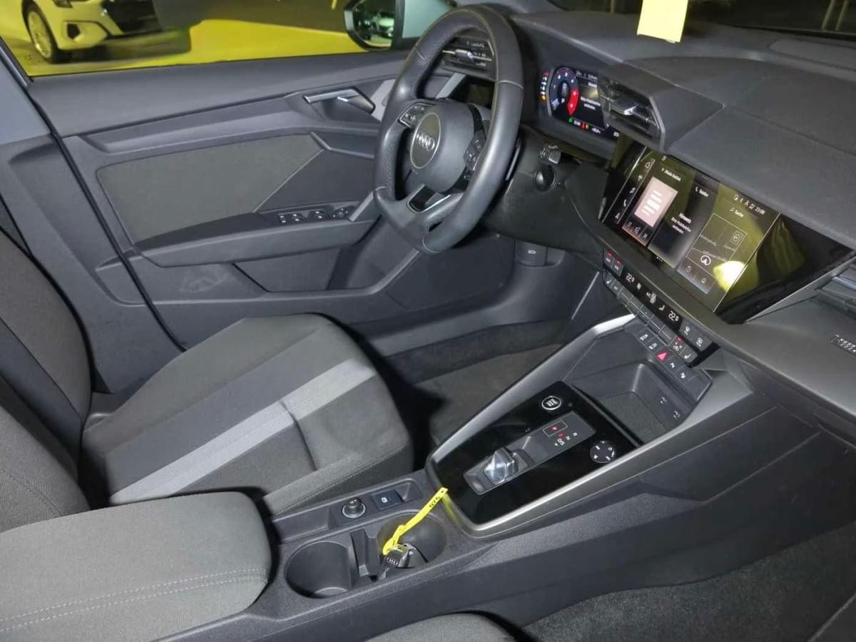 AUDI A3 SPORTBACK 35 TDI S TRONIC