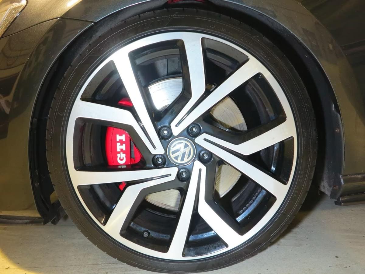 VOLKSWAGEN GOLF 7 GTI PERFORMANCE DSG – 230 CH