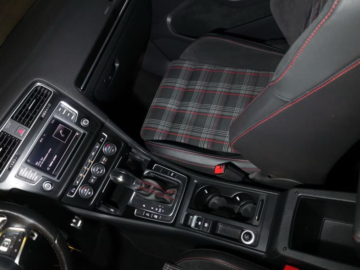 VOLKSWAGEN GOLF 7 GTI PERFORMANCE DSG – 230 CH