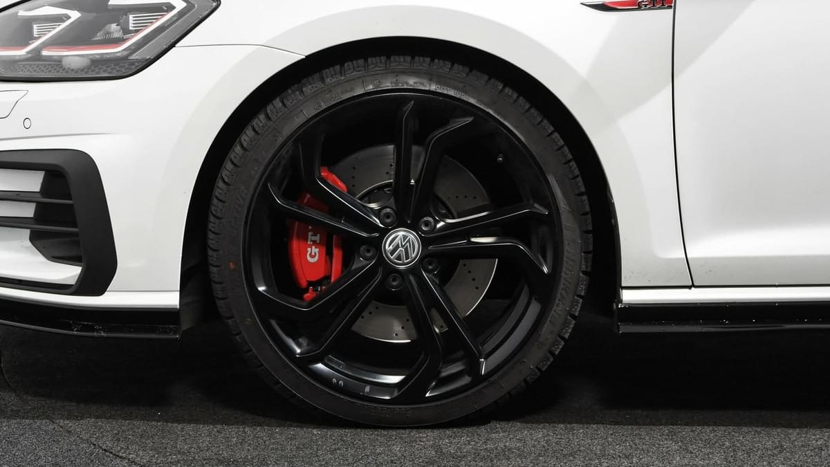 VOLKSWAGEN GOLF 7 GTI TCR – 290 CH