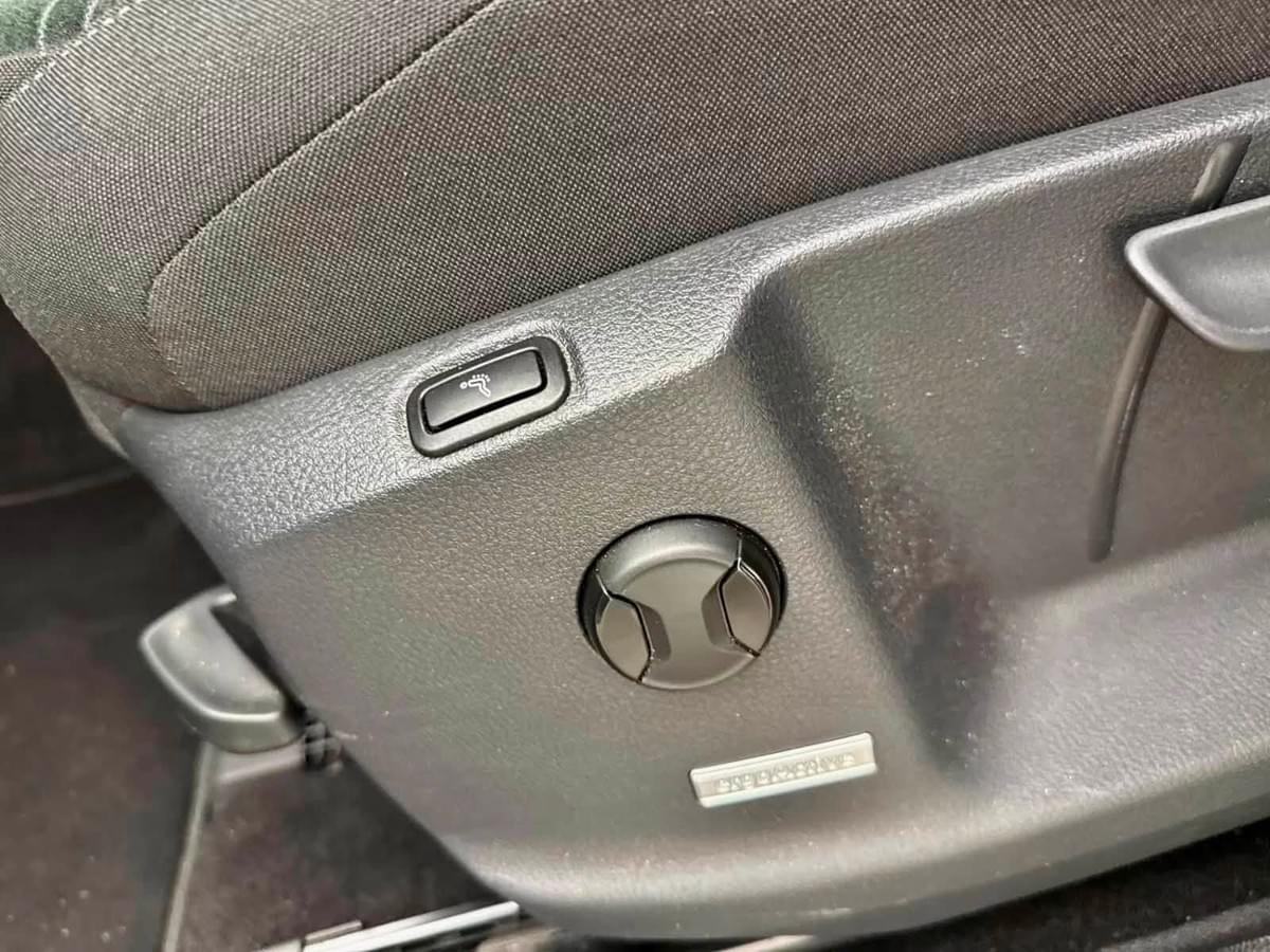 VOLKSWAGEN TOURAN HIGHLINE 2.0 TDI DSG7 – 150 CH – FULL OPTIONS