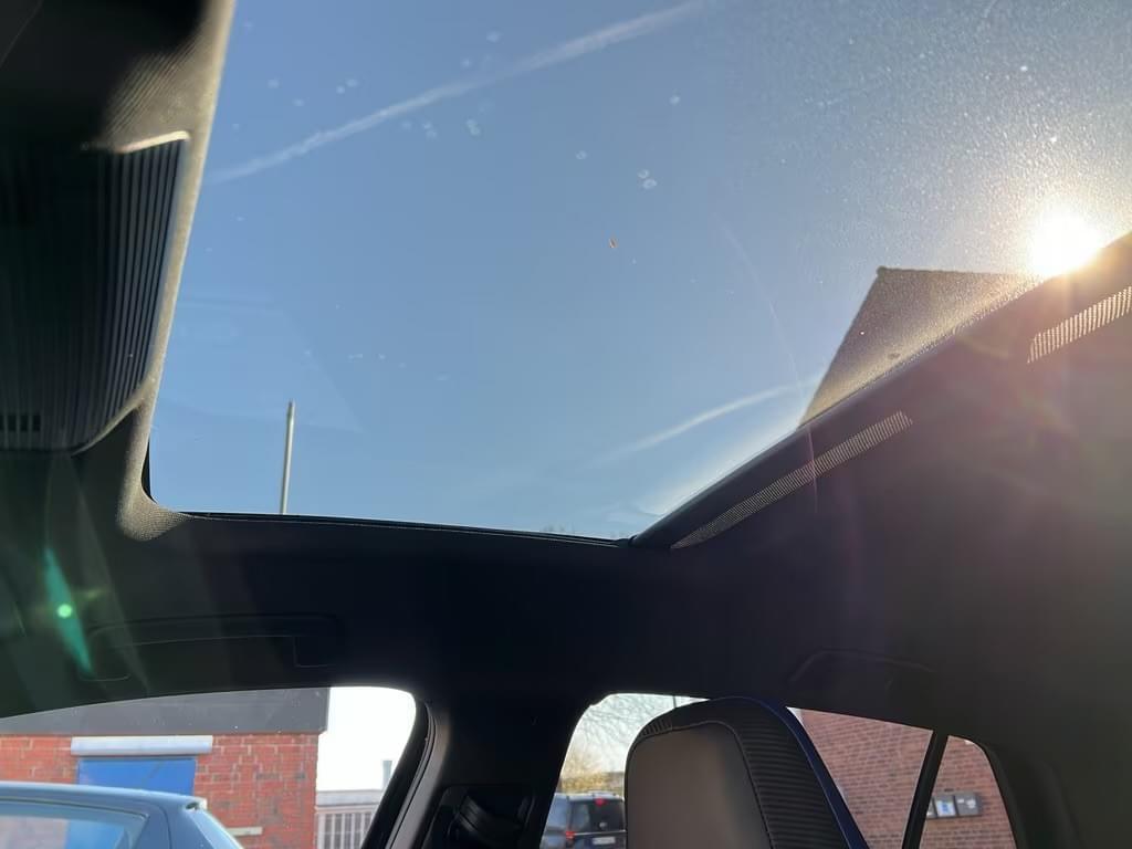 VOLSKSWAGEN GOLF 8R 20 YEARS FULL OPTION 2.0 TSI 333 CH