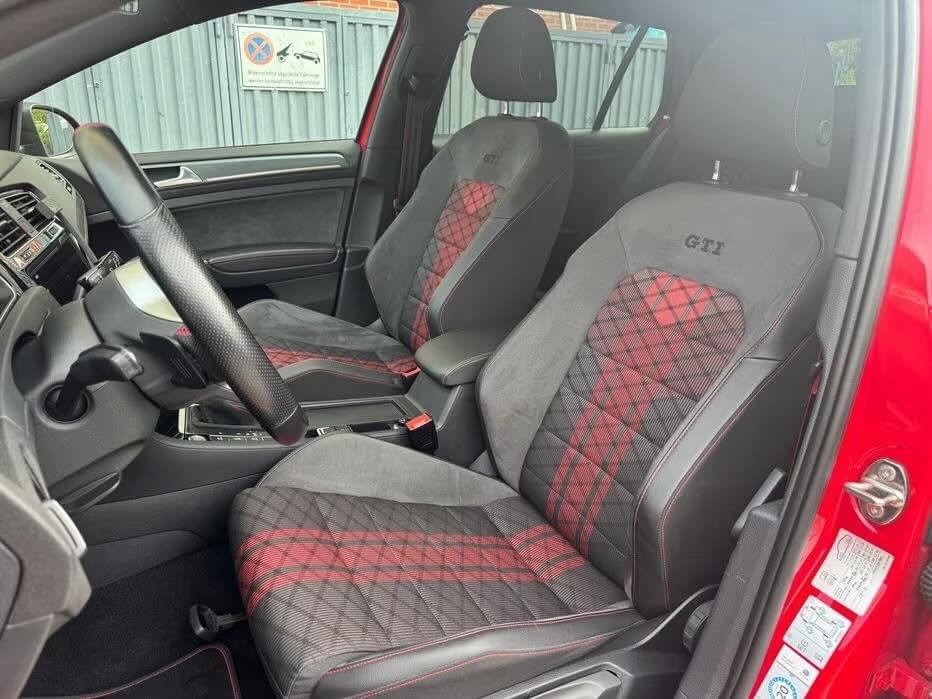 VOLKSWAGEN GOLF 8 GTI CLUBSPORT DSG PERFORMANCE PACK 45