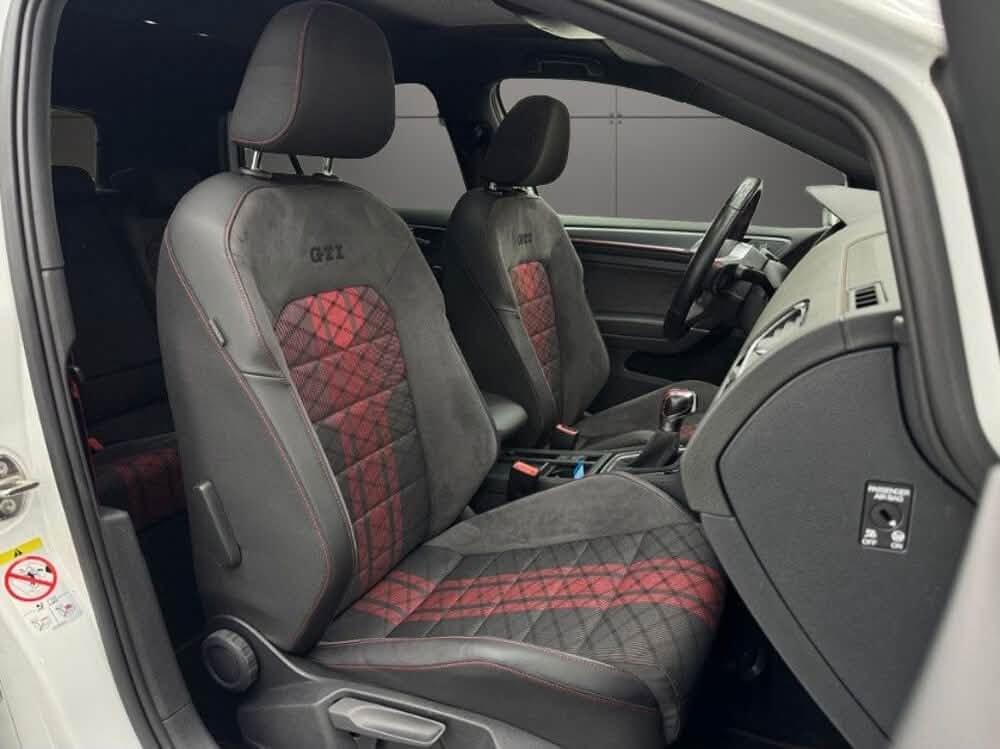 VOLKSWAGEN GOLF 7 GTI TCR – 290 CH