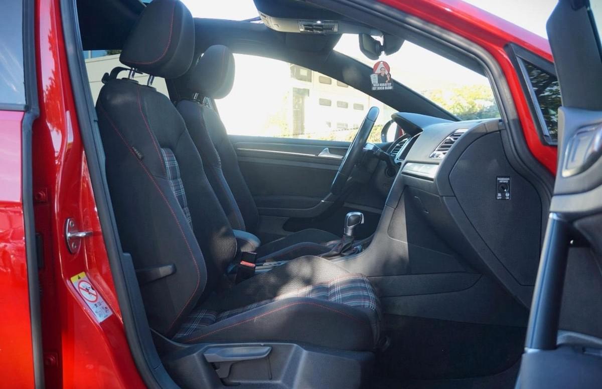 VOLKSWAGEN GOLF 7 GTI PERFORMANCE – 2.0 TSI 245CH DSG7 – TOIT OUVRANT – PACK BUSINESS PREMIUM