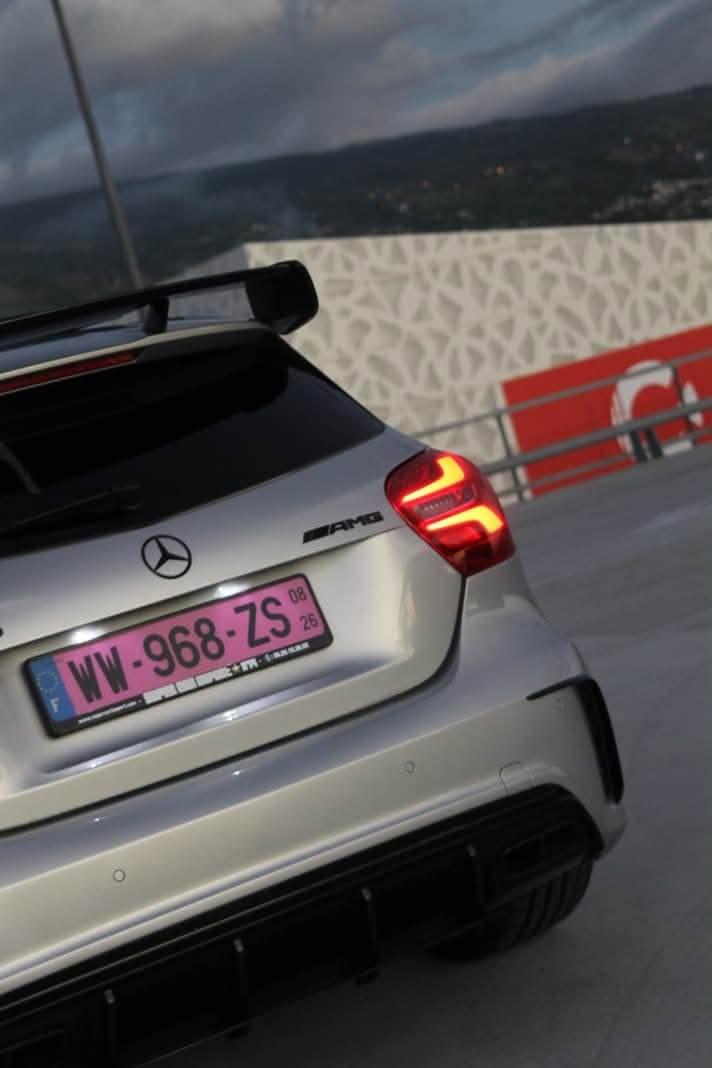 MERCEDES-BENZ A45 AMG 4MATIC FULL OPTIONS