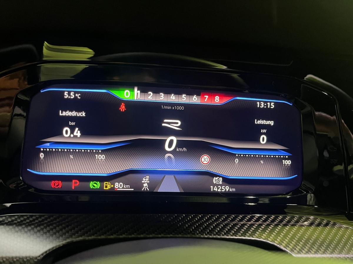 VOLKSWAGEN GOLF VIII R – ÉDITION 20 ANS ANNIVERSAIRE – 333 CH