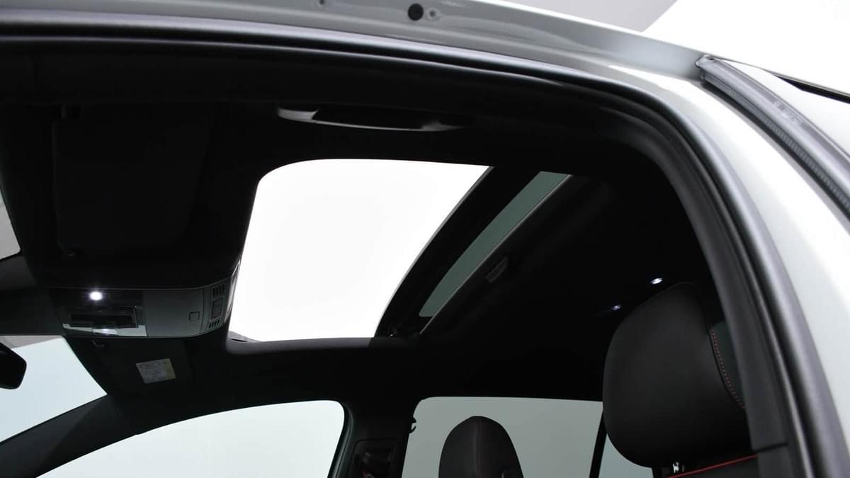 VOLKSWAGEN GOLF 7 GTI TCR – 290 CH
