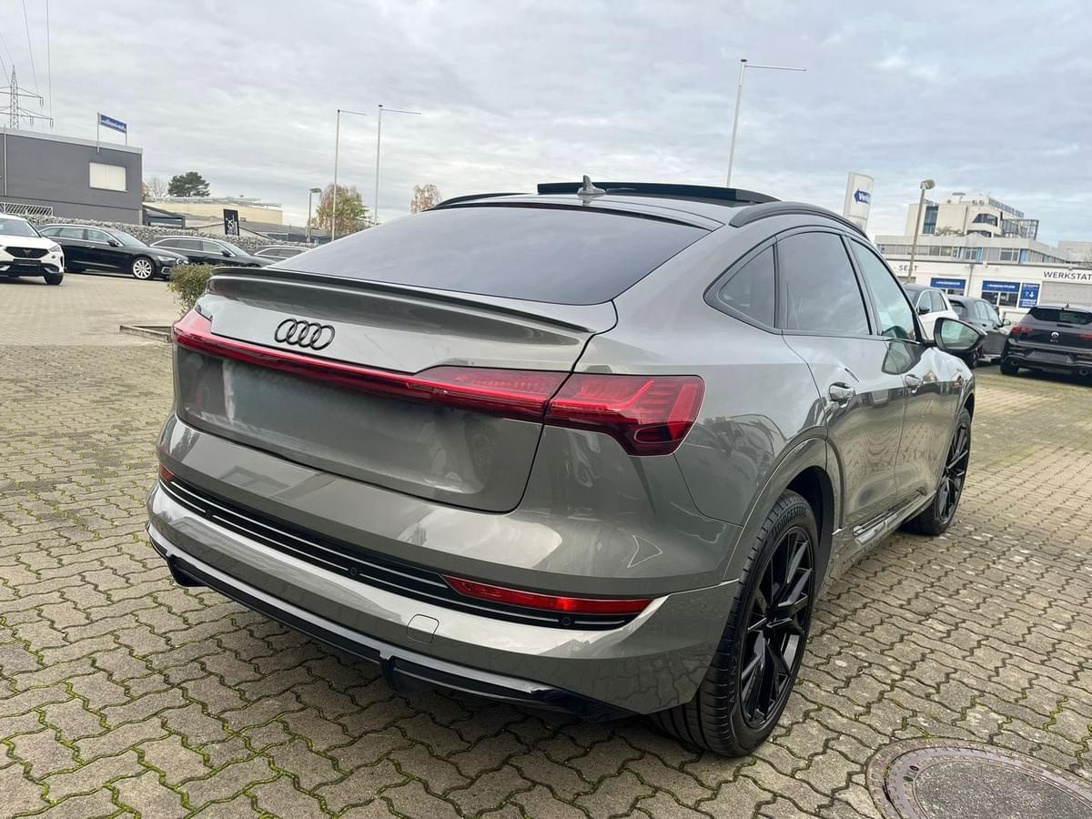 AUDI E-TRON S LINE BLACK EDITION – 408 CH QUATTRO – 2022