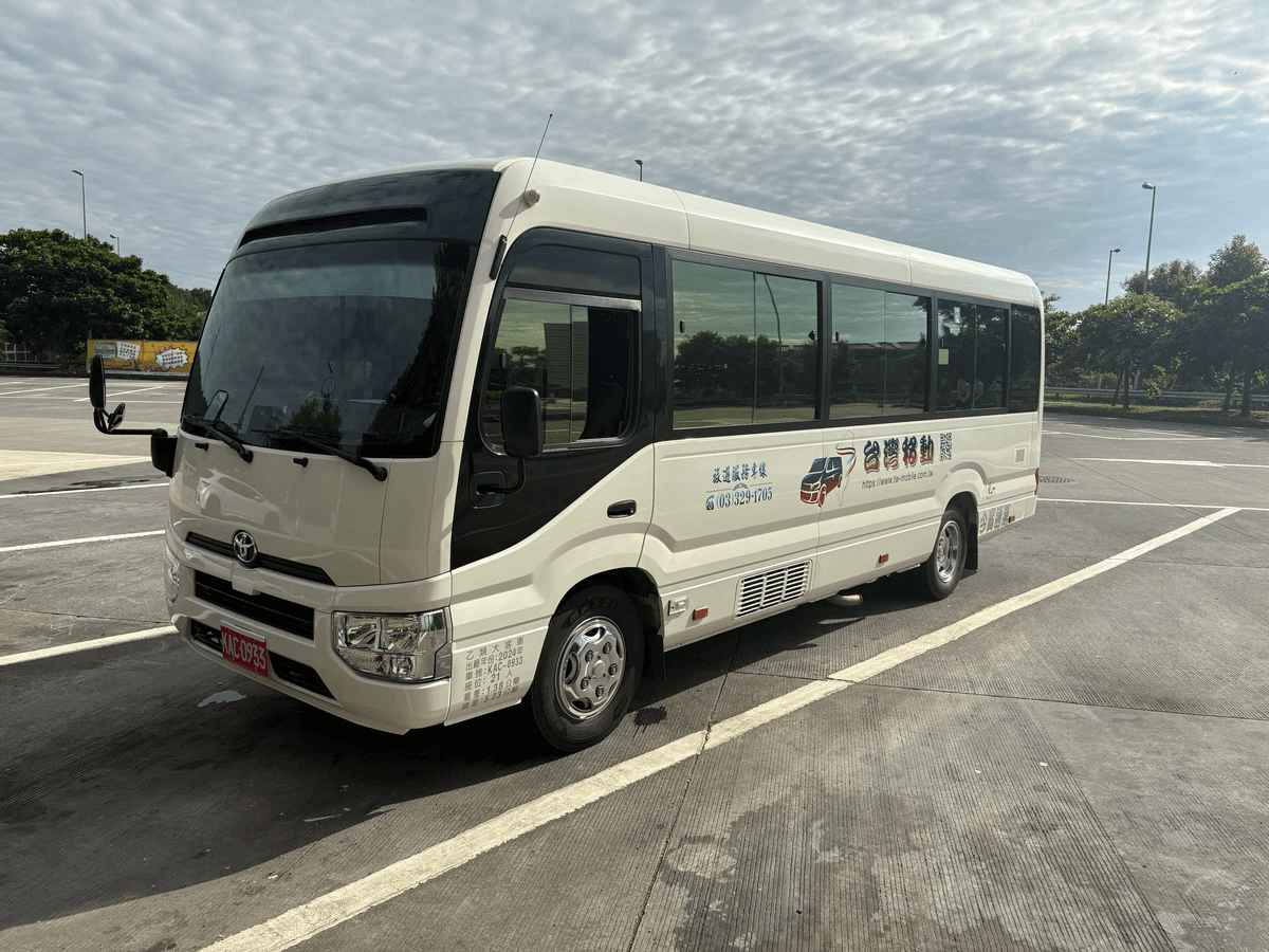 三菱 ROSA 21人座 ,機場接送,交通車服務,旅遊行程推薦,中巴交通車,中巴交通車服務 三菱 ROSA 21人座 ,機場接送,交通車服務,旅遊行程推薦,中巴交通車,中巴交通車服務