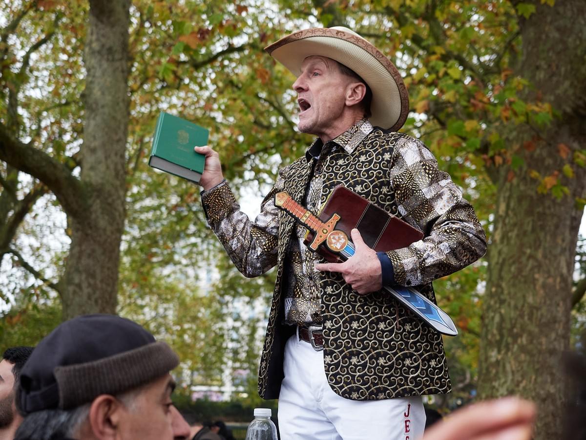 Explore unique photographic projects that offer a fresh and artistic perspective on the city, showcasing its beauty and energy. Feature What We Do London based treet photographer; capturing the city through candid, experimental and fine art images, creating photographic projects with a unique vision of the city. Explore unique photographic projects that offer a fresh and artistic perspective on the city, showcasing its beauty and energy. Feature What We Do London based treet photographer; capturing the city through candid, experimental and fine art images, creating photographic projects with a unique vision of the city.