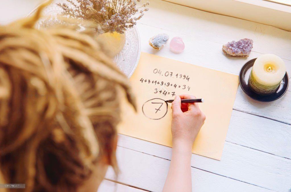 formation au Tarot égyptien, à l'Oracle de Quartz et à la Numérologie. formation au Tarot égyptien, à l'Oracle de Quartz et à la Numérologie.