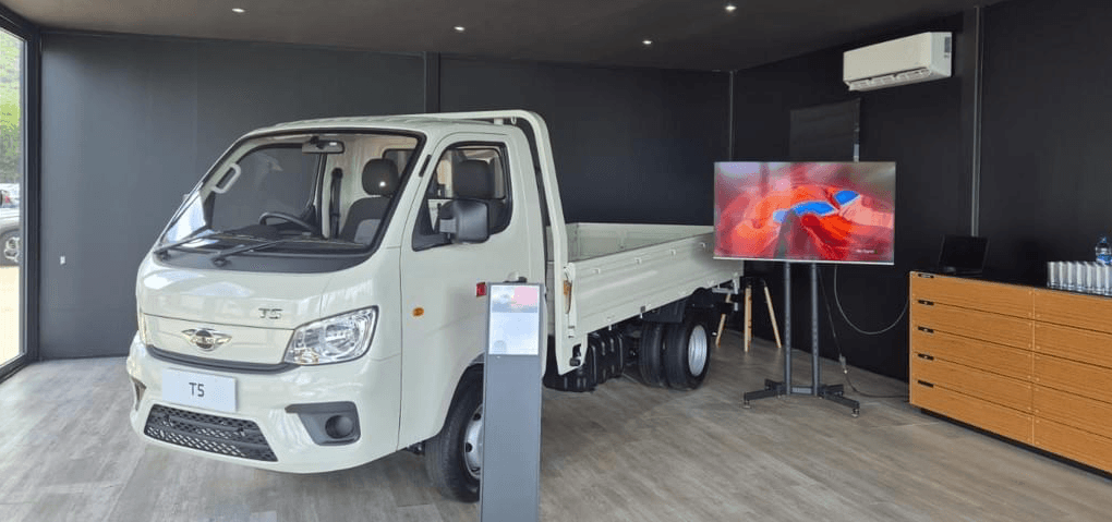 Forland T5 camionnette 2,5 tonnes présentée à Bagatelle Motorcity Maurice Forland T5 camionnette 2,5 tonnes présentée à Bagatelle Motorcity Maurice