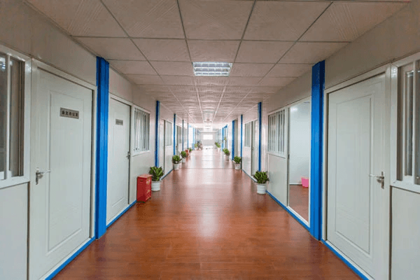 oficina prefabricada moderna hecha con contenedores reciclados oficina prefabricada moderna hecha con contenedores reciclados