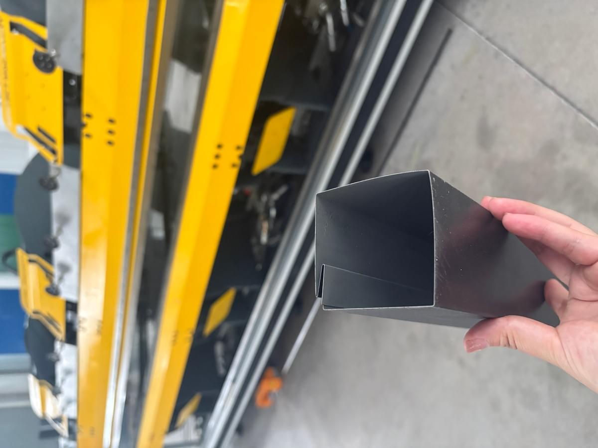 Roof-to-wall junction tested at full scale Roof-to-wall junction tested at full scale