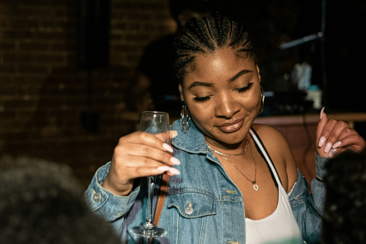Effortless Party Hairstyles featuring Sleek Side-Parted Hair Effortless Party Hairstyles featuring Sleek Side-Parted Hair
