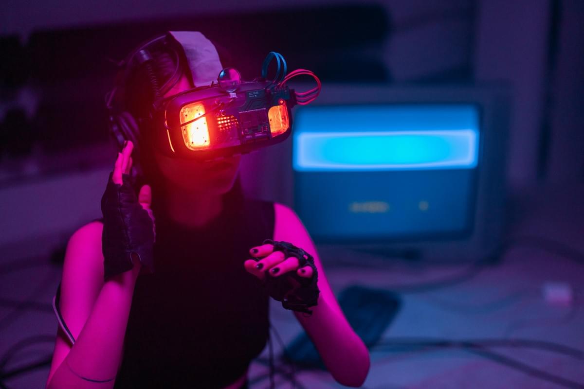 Smart glasses technology showcasing augmented reality features Smart glasses technology showcasing augmented reality features