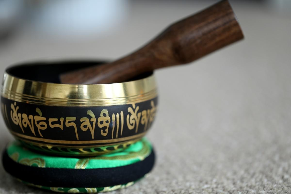How to Play Singing Bowls in Tibetan Buddhism