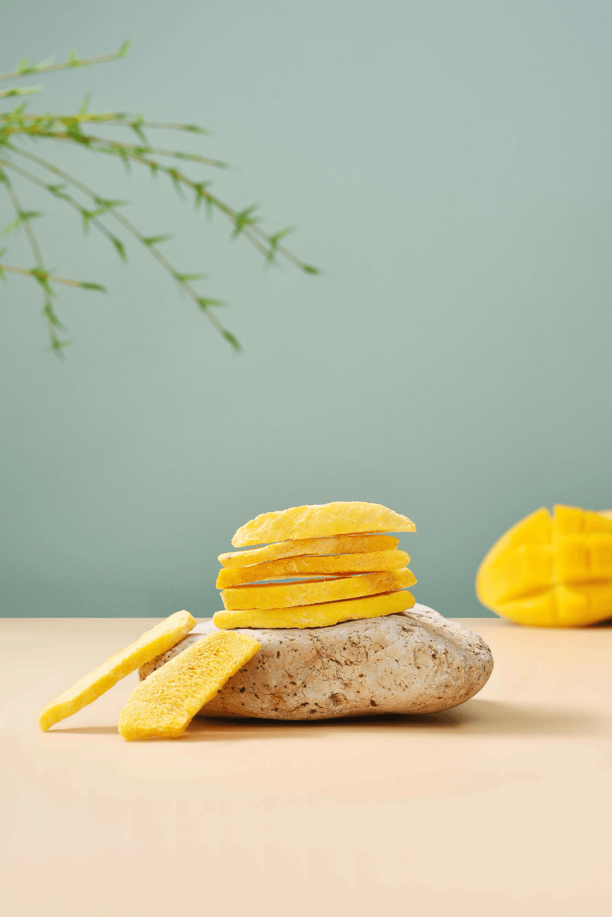 Delicious freeze dried mango snack option Delicious freeze dried mango snack option