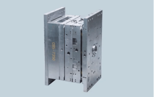 State-of-the-art injection mold machine in action State-of-the-art injection mold machine in action