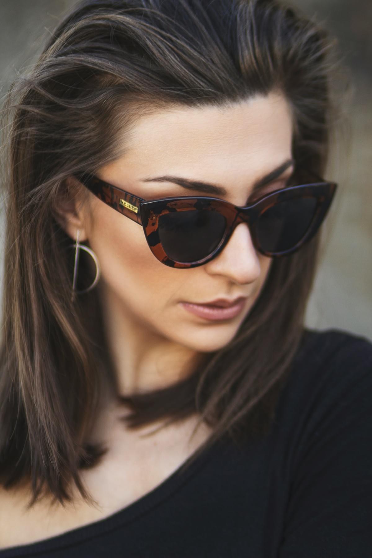 Stylish wholesale cat eye sunglasses displayed attractively. Stylish wholesale cat eye sunglasses displayed attractively.