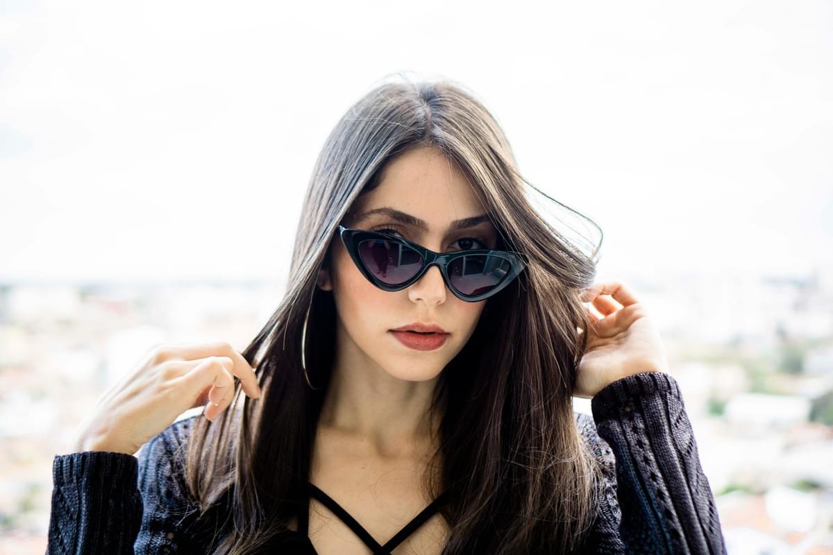 Trendy wholesale sunglasses collection showcasing various styles. Trendy wholesale sunglasses collection showcasing various styles.