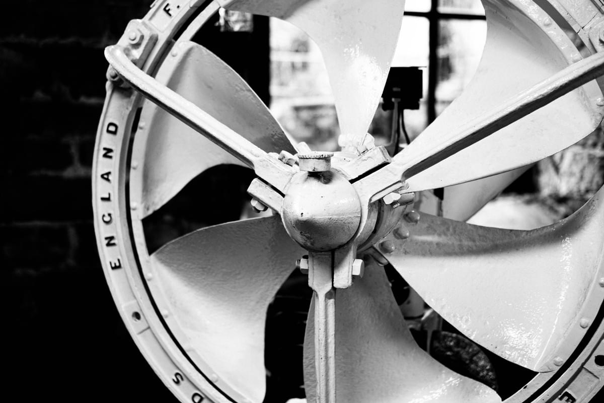 what is a cnc milling machine used for in automotive applications what is a cnc milling machine used for in automotive applications