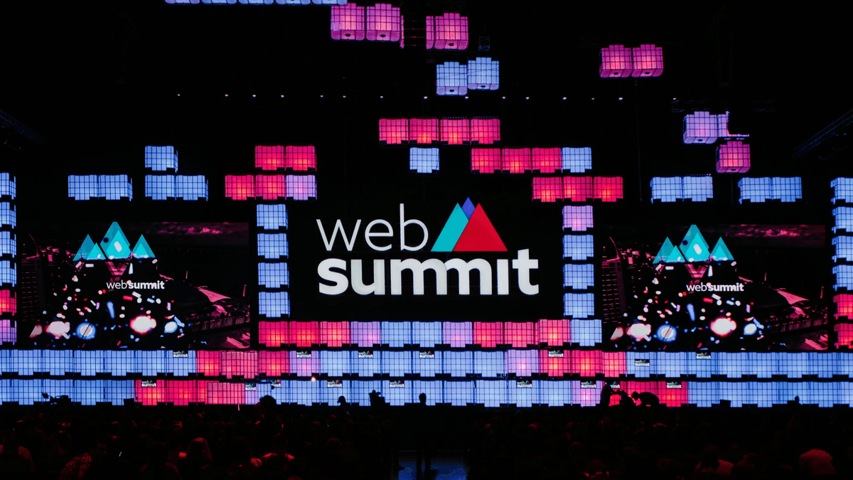 Visually appealing webinar registration site with highlighted key takeaways.