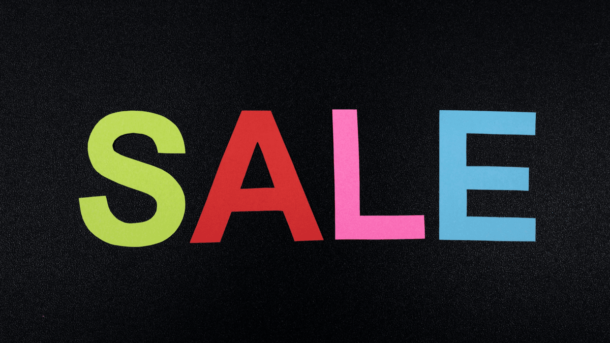 Promotional graphic highlighting offer expiration campaigns with countdown timer.