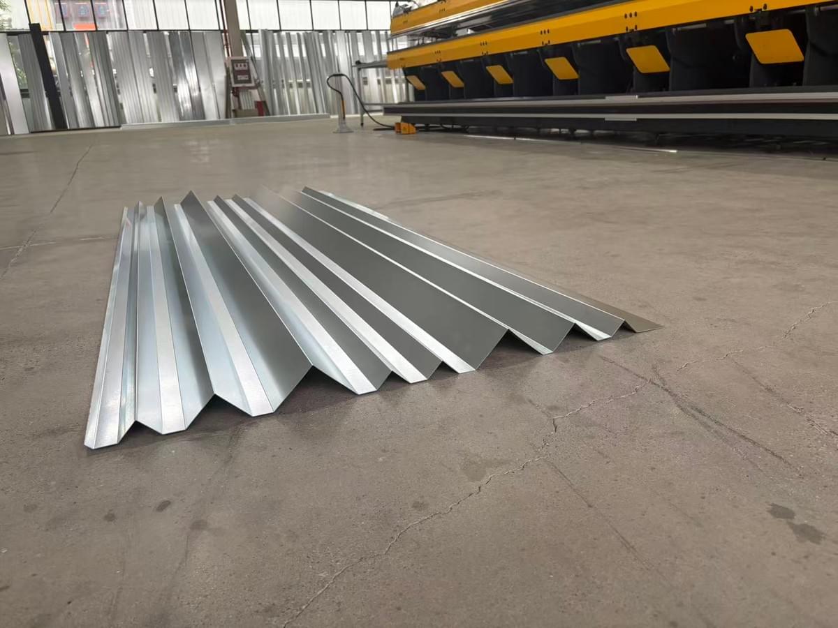 cnc sheet metal double folding machine optimizing roofing fabrication efficiency cnc sheet metal double folding machine optimizing roofing fabrication efficiency