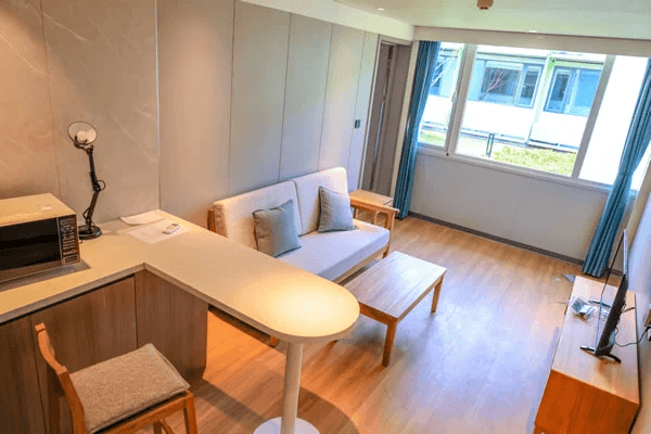 Hotel CUBE: innovador hotel contenedor en Alemania Hotel CUBE: innovador hotel contenedor en Alemania