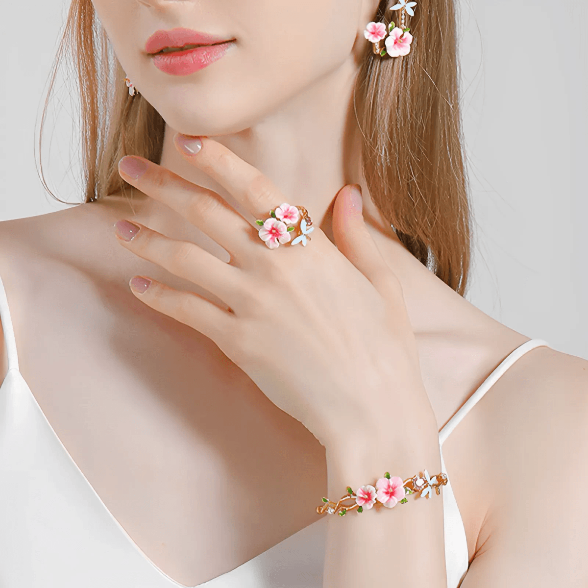 pink flower bracelet worn by celebrities pink flower bracelet worn by celebrities