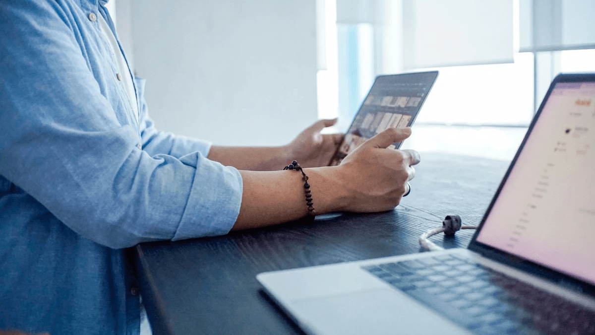 Online business visibility map showing search, content, brand, and traffic channels Online business visibility map showing search, content, brand, and traffic channels