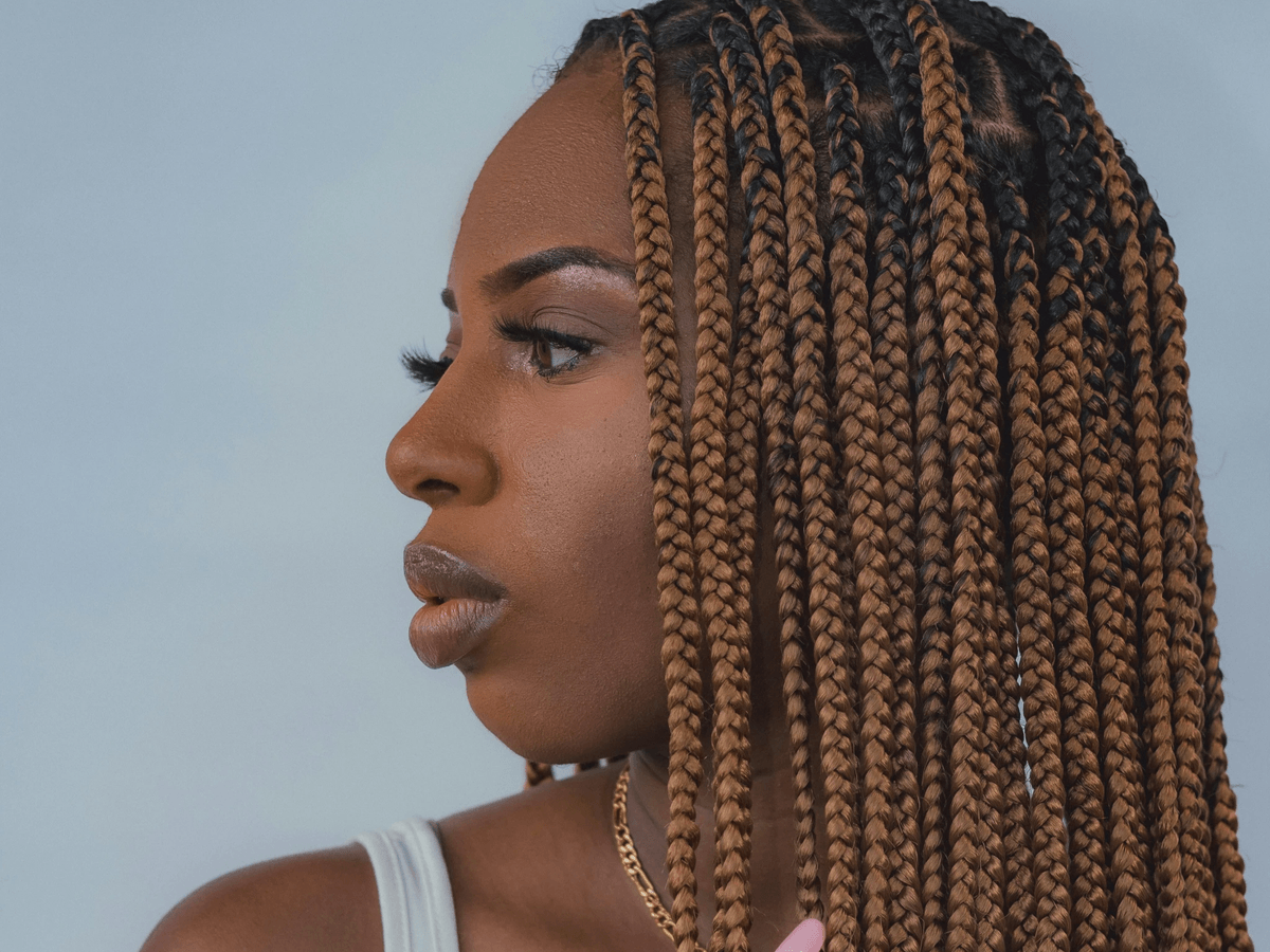Colorful selection of wholesale pre stretched braiding hair in diverse styles. Colorful selection of wholesale pre stretched braiding hair in diverse styles.