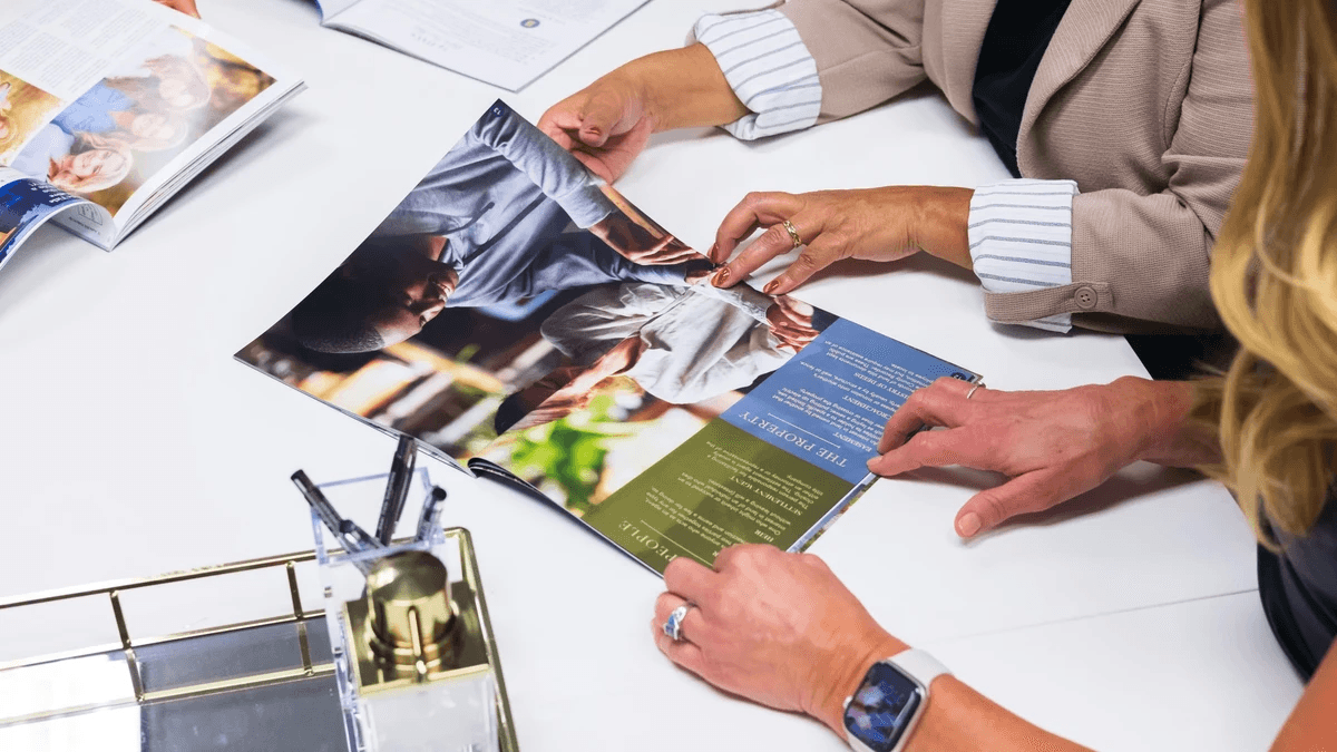 engaging layout of an affiliate marketing page showcasing benefits and success stories engaging layout of an affiliate marketing page showcasing benefits and success stories