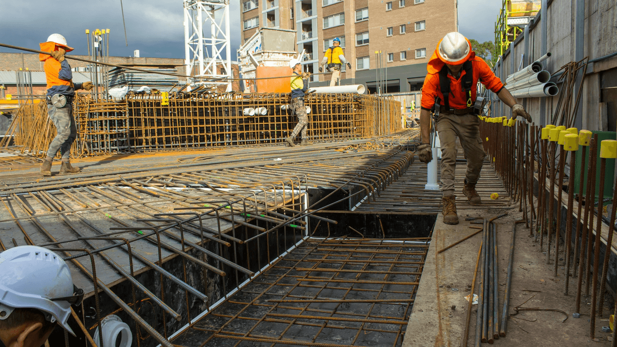Anti-Corrosion Inspection at work during construction Anti-Corrosion Inspection at work during construction