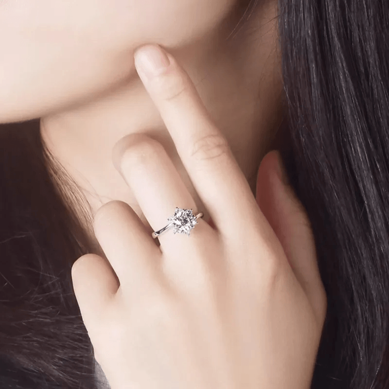 Stunning rose gold flower moissanite engagement ring Stunning rose gold flower moissanite engagement ring