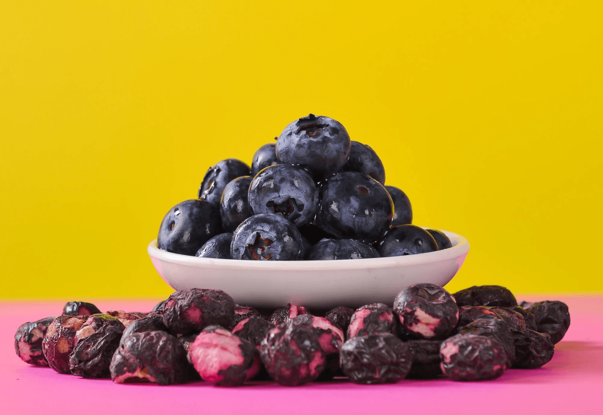 freshly prepared freeze dried blueberry snacks freshly prepared freeze dried blueberry snacks